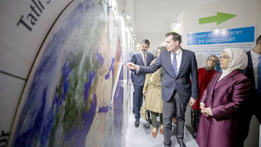 Emine Erdoğan 'Sen Durdurabilirsin-Dönüşüm Sergisi'nin açılışını yaptı