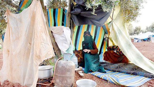 Esed rejiminden kaçan siviller ramazana erzaksız girdi