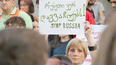 Tiflis'te protestolar 3. gününde devam etti