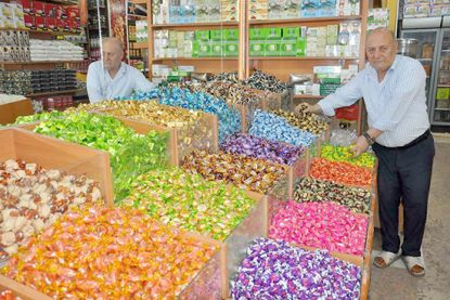 Tezgahlar renklendi!