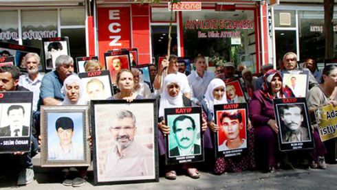 Kayıp yakınları 54 hafta sonra yine dışarıda!