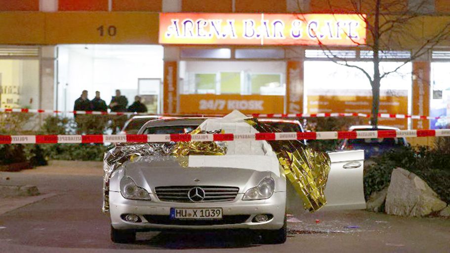 Almanya'daki saldırı: Saldırgan dahil 11 ölü