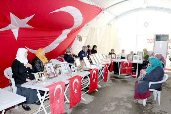 Diyarbakır annelerinin evlat nöbeti sürüyor