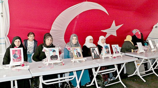 HDP önündeki eylemde 213'nci gün