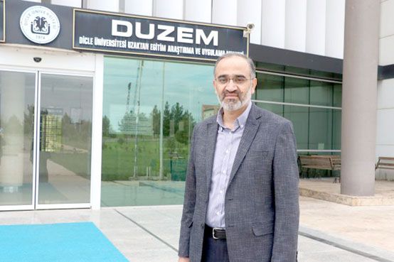 Üniversitede online eğitim