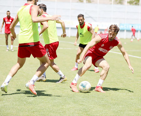 Sivasspor, Göztepe maçına tam gaz hazırlanıyor 