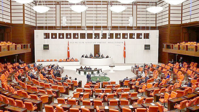 Meclis, sosyal medya düzenlemesine ilişkin kanun teklifini ele alacak