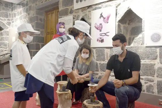 Bilgi Evi öğrencileri şehirlerini tanıyor