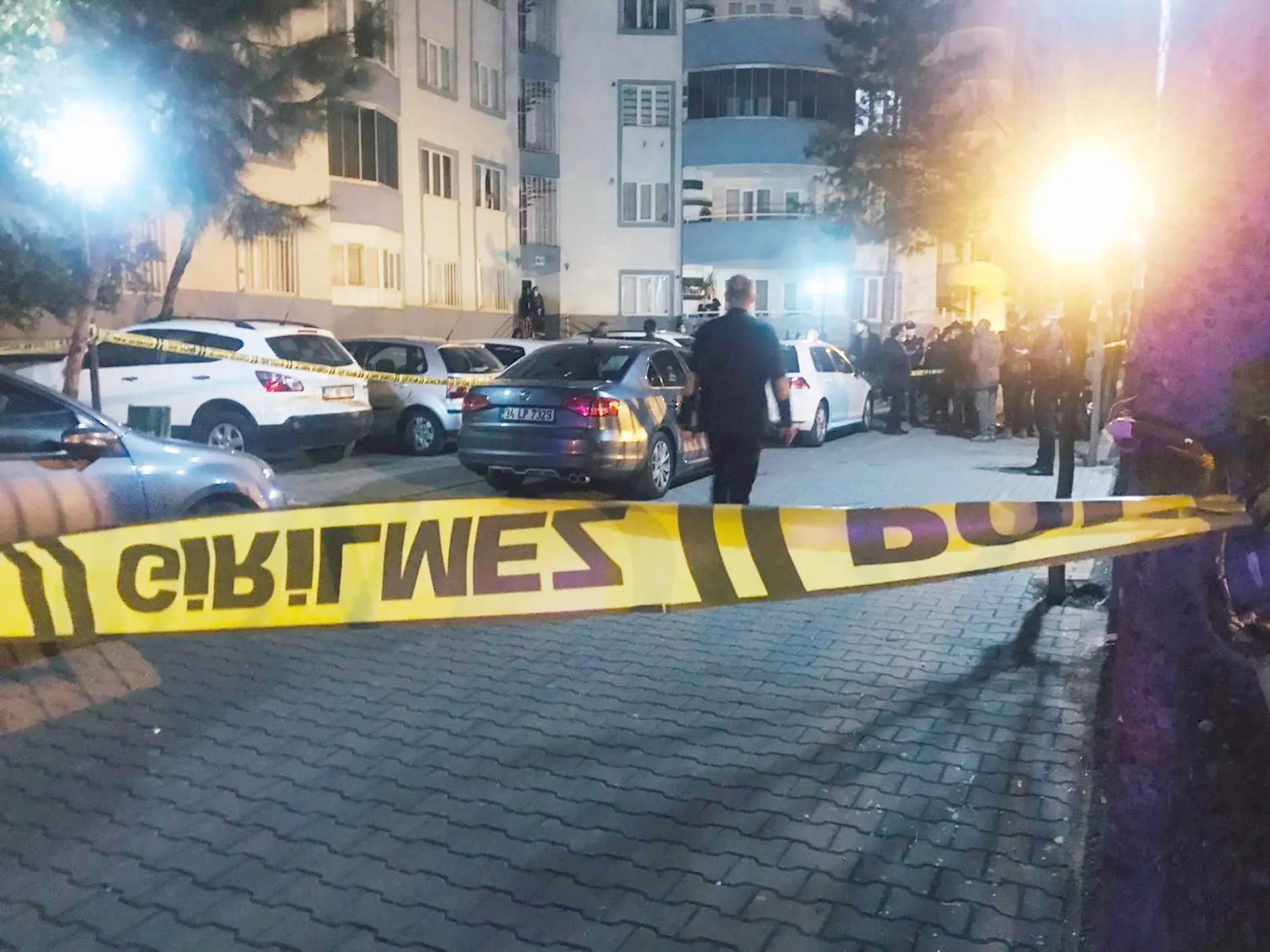 Kayapınar’da sitede silahlı kavga: 3 yaralı