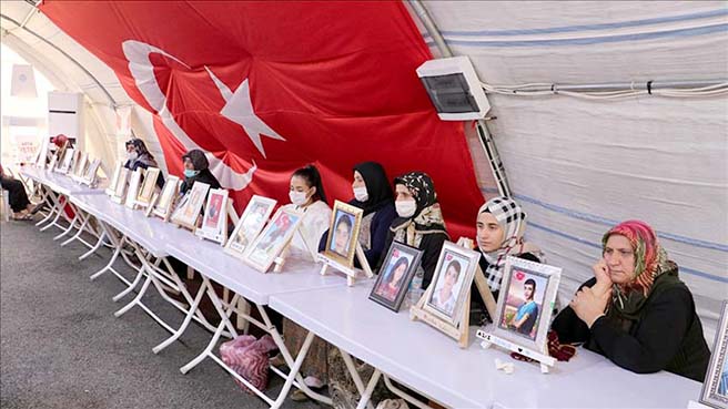 Evlat nöbetindeki baba: Gelin devlete sığının 