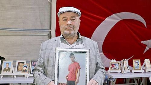 8 yıldır sesini duymuyorum