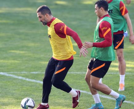 Galatasaray, Altay maçının hazırlıklarını sürdürdü 