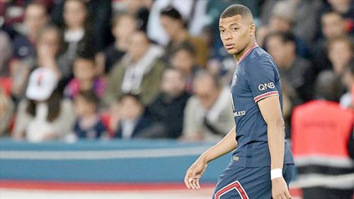 Futbol dünyasının en değerlisi PSG'nin Fransız golcüsü Mbappe