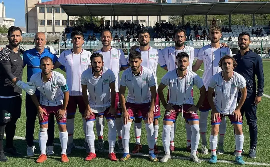 Yenişehir belediyespor, lidere direnemedi