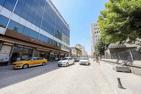 İnönü caddesi sağlıklaştırılıyor