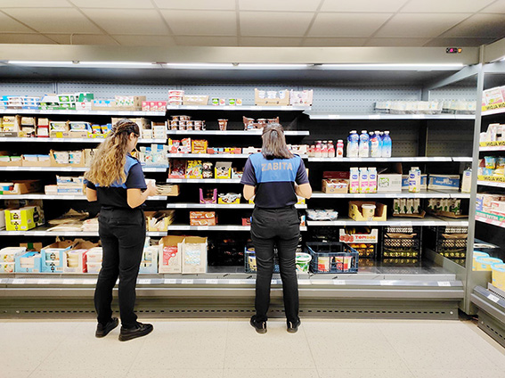 Hakkari'de ekmek ve etiket denetimi 