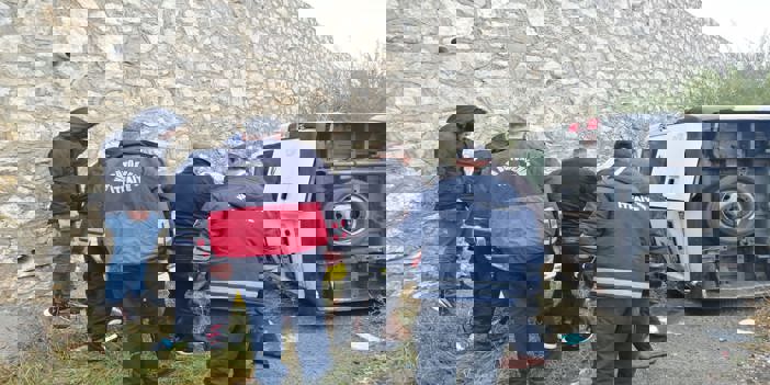 Van'da minibüsün devrilmesi sonucu 14 kişi yaralandı