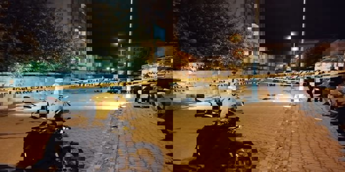 Karısını öldürüp intihar etmeye kalktı