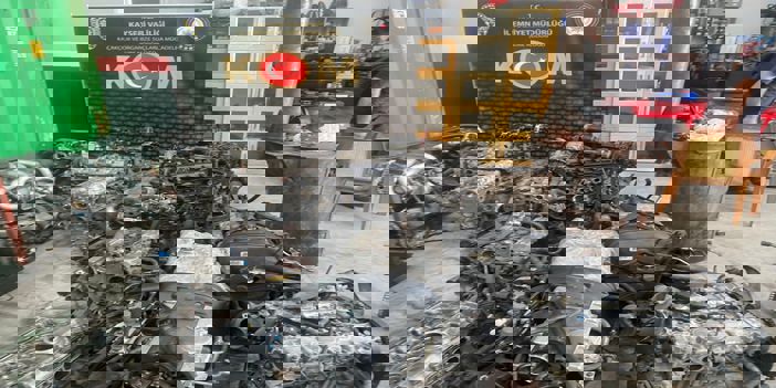 Ülkeye kaçak otomobil motoru getiren şüpheli yakalandı
