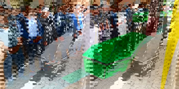 Trafik kazasında hayatını kaybeden 6 kişinin cenazesi toprağa verildi