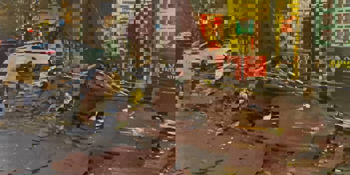 Çatıdan kopan parçalar bir kişinin yaralanmasına neden oldu