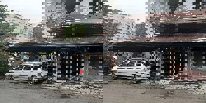 Antalya'da boş binada çıkan yangın itfaiye ekiplerince söndürüldü