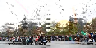 Konya'da insan zinciri oluşturan grup, İsrail'in Gazze'ye saldırılarına tepki gösterdi