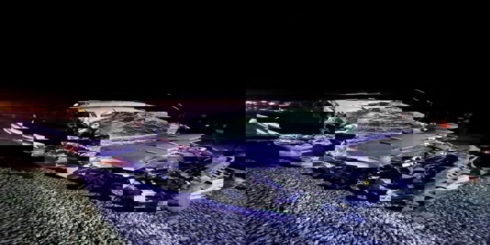 Konya'da hafif ticari araç traktörün römorkuna çarptı, 2 kişi yaralandı