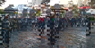 İHH üyeleri İncirlik Üssü'ne gitmek için yola çıktı