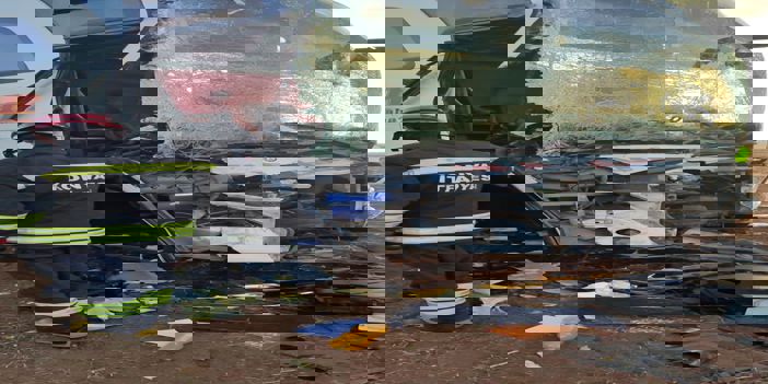 Konya'da yolcu otobüsü ile traktörün çarpıştığı kazada 8 kişi yaralandı