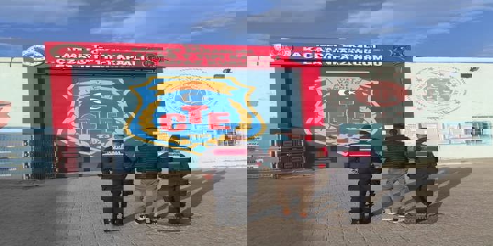 Depremzedelere konteyner umudu vadeden 2 dolandırıcı yakalandı