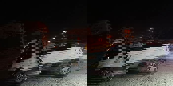 Hatay'da belediye aracıyla aydınlatma direği çalan 4 şüpheli yakalandı