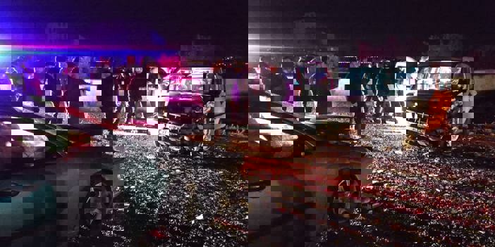 Çorum'da çarpışan 3 araçtaki 4 kişi yaralandı