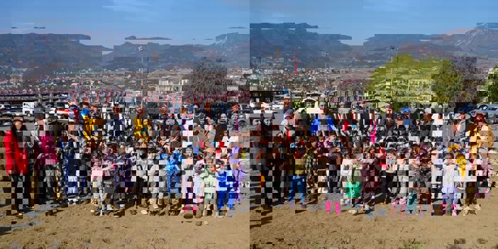 Karabük'te depremzede çocuklar tohum toplarını doğayla buluşturdu