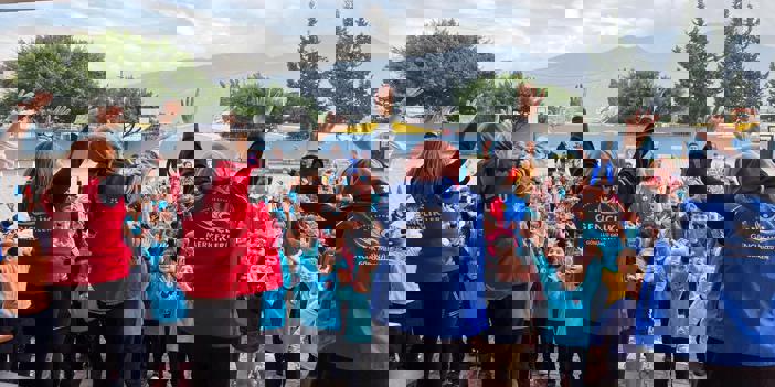 Kritik süreçte öğrencilere moral etkinliği 