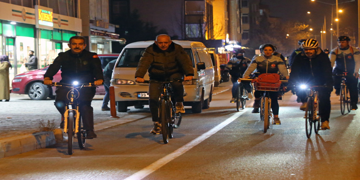 Kırklareli Valisi Ekici, bisikletçilerle şehir turu attı