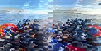 Datça açıklarında 56 düzensiz göçmen kurtarıldı, 2 şüpheli yakalandı