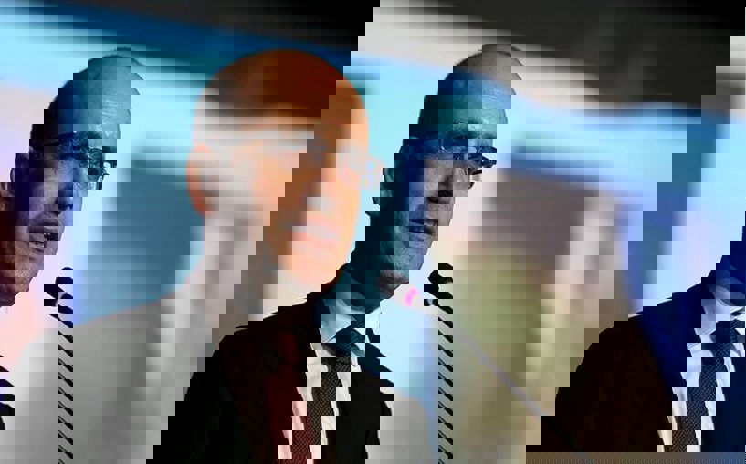 Bakanlık 2 ihaleden 38 milyar lira borçla ayrıldı