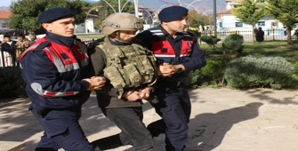 Tokat'ta muhtarı öldüren zanlı adliyede