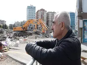 56 yıllık emeğinden kalanları bekliyor