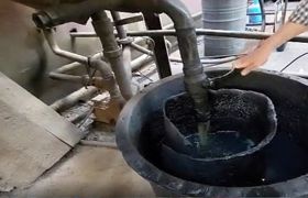 (Video) Fabrikayı kaçak akaryakıt tesisine çevirdiler 