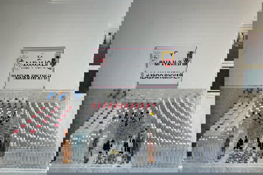 Malatya'da 230 litre kaçak içki ele geçirildi