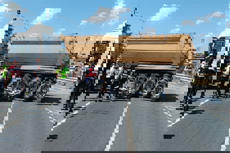 Tekirdağ'da hafriyat kamyonuyla çarpışan motosikletin sürücüsü öldü