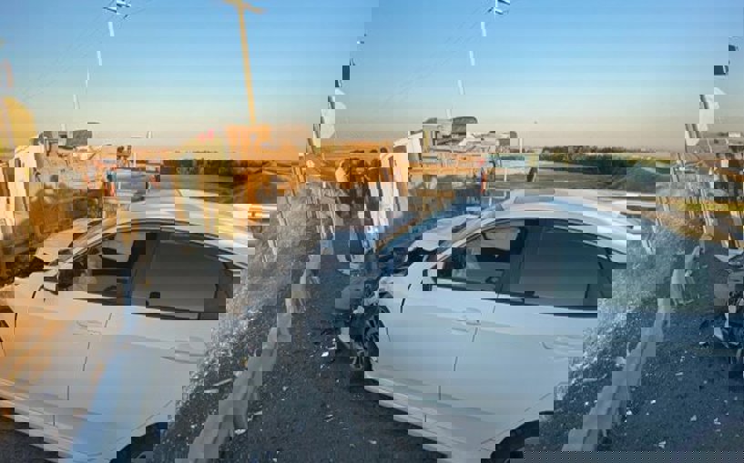 (Video) Diyarbakır’da minibüs ile otomobil çarpıştı 