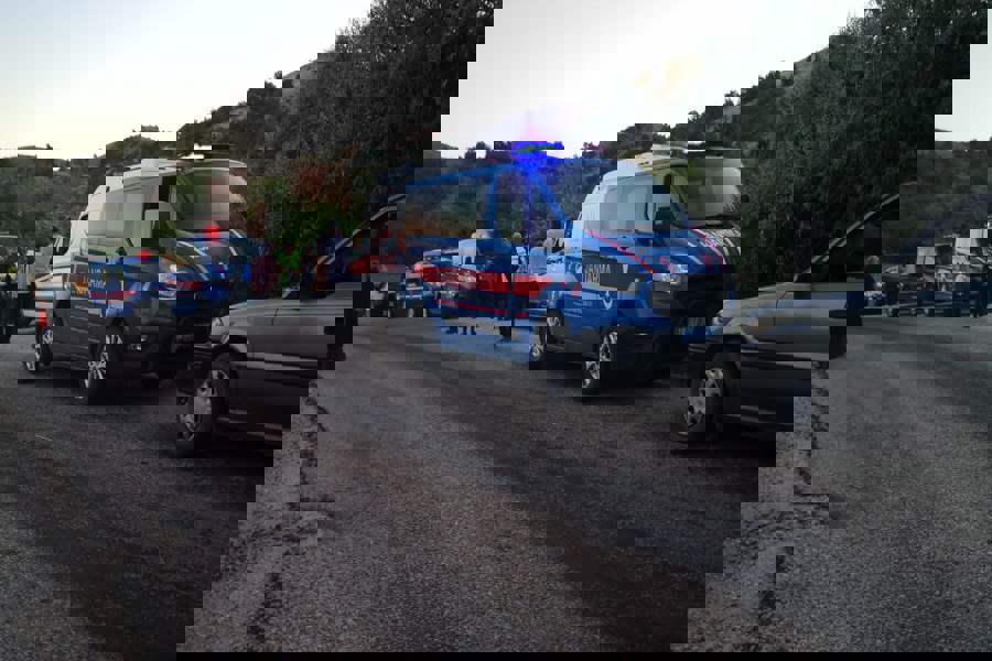 Çorum'da yol kenarında kadın cesedi bulundu