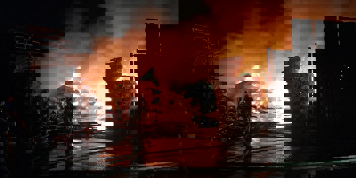 Sarıyer'de geri dönüşüm tesisinde yangın çıktı