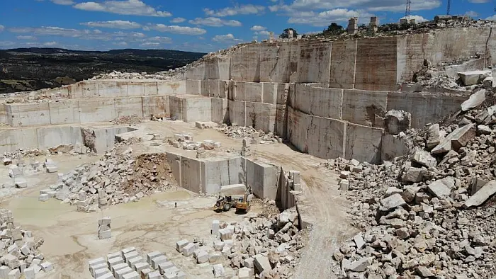 Manisa’nın travertenleri dünyayı kaplıyor