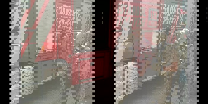 Evinin eşyalarını pencereden sokağa atan kişi gözaltına alındı