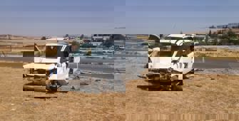 Gaziantep'te hafif ticari araçla otomobil çarpıştı