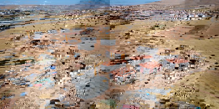 Depremden etkilenen Elazığ'da kalıcı konutlar yükseliyor